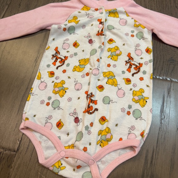 Vintage Sears Winnie the Pooh Tigger Infant Bodysuit 18 Months Long Sleeve - Picture 2 of 7